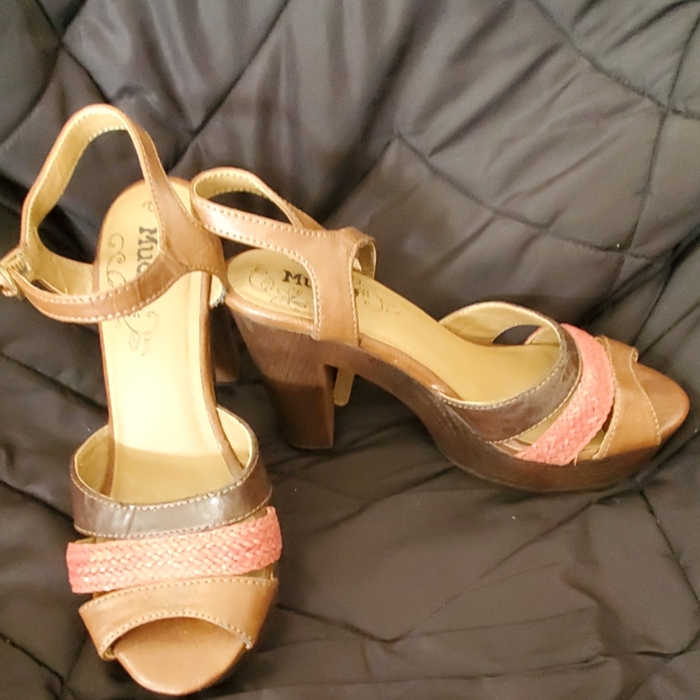 Mudd heels